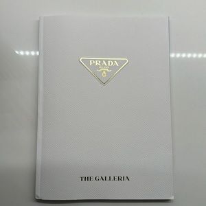 Prada- galleria- Brand book